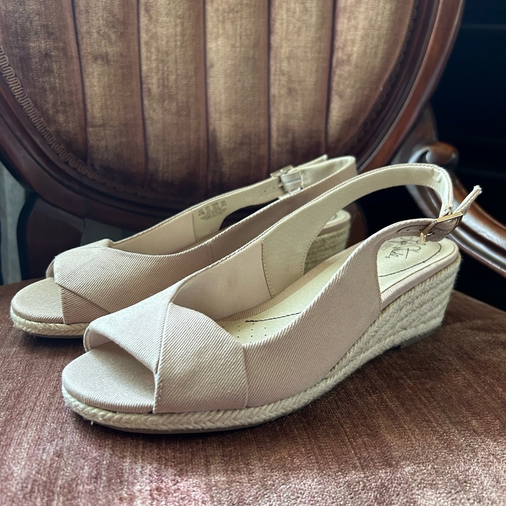Lifestride open toe espadrilles